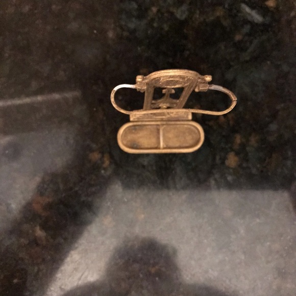 Vintage Artist signed Miniature Brass Umbrella Stand 1:12 scale - Picture 4 of 6